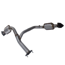 Load image into Gallery viewer, For 2007-2008 Tahoe Yukon Sierra Suburban XL Silverado 1500 Catalytic Converter